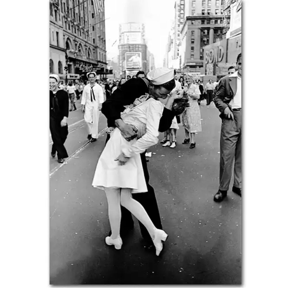 Famous Black & White Photo Print Framed picture Wall Art Hepburn Monroe Beatles
